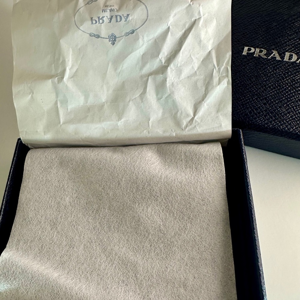 Prada 2M0002 Saffiano Leather Bifold Wallet w Coin Purse Baltico Navy – Box &COA - Picture 9 of 10